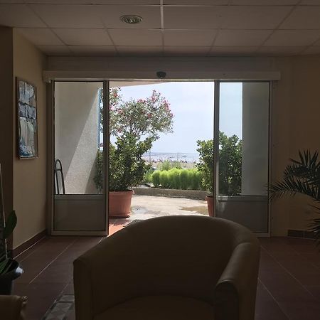 Hotel La Rosa Negra Ulcinj Ngoại thất bức ảnh