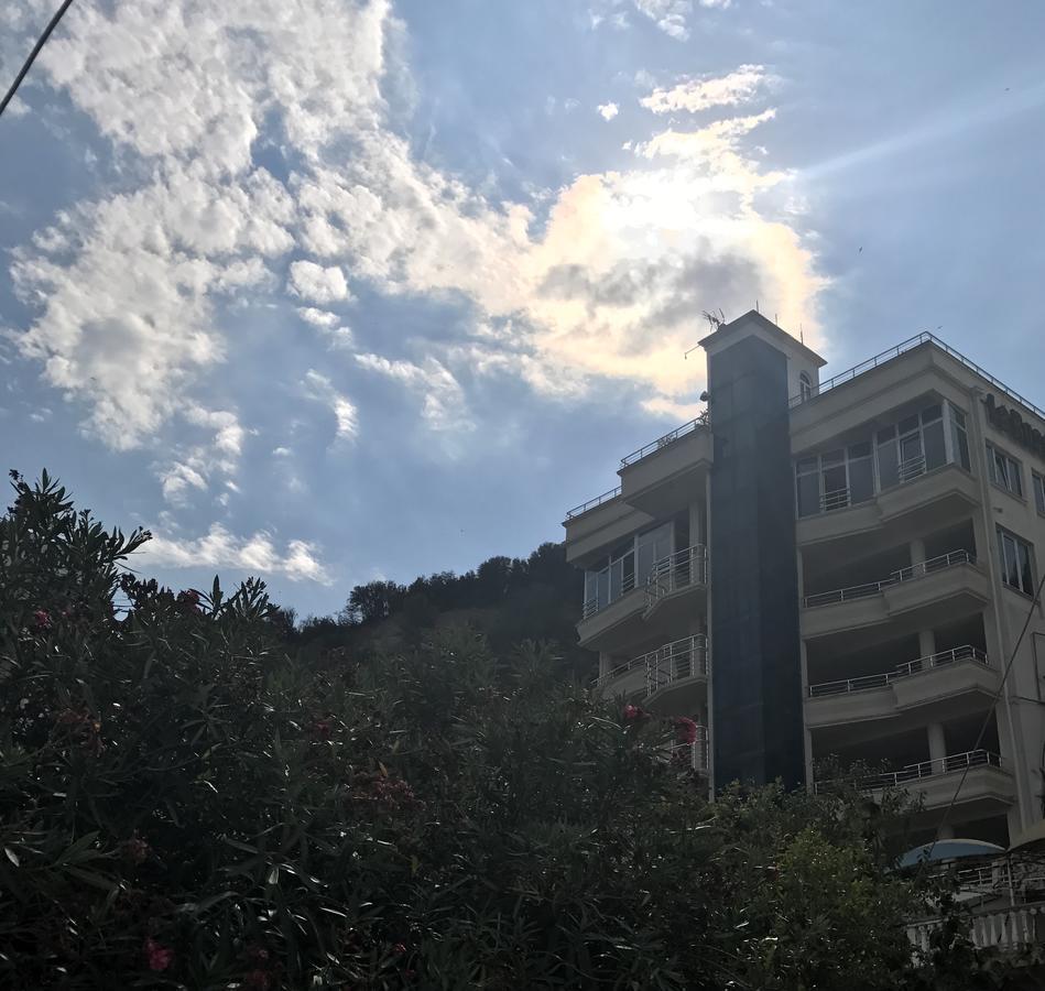 Hotel La Rosa Negra Ulcinj Ngoại thất bức ảnh