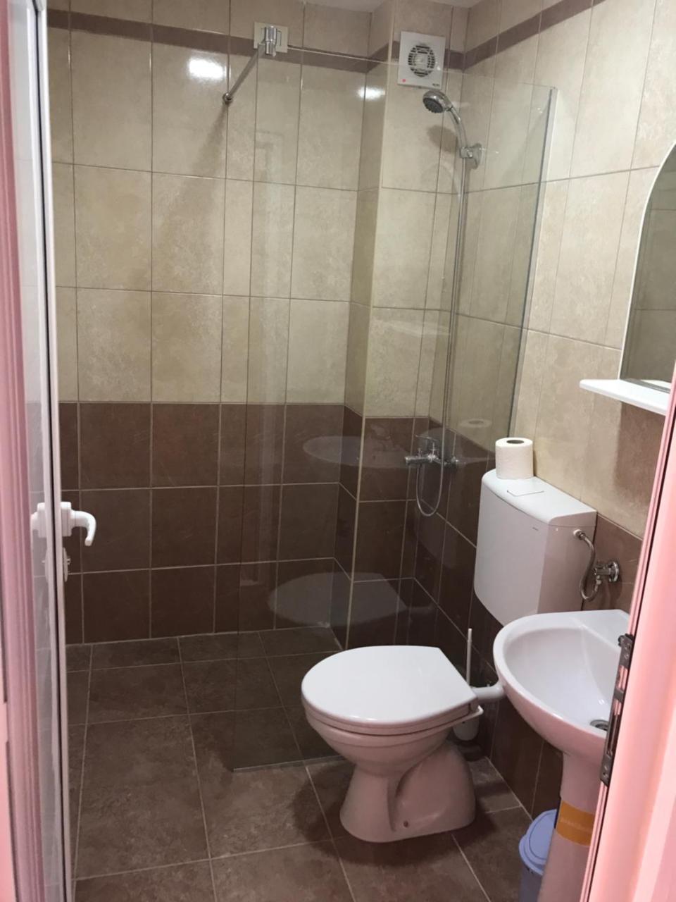 Hotel La Rosa Negra Ulcinj Ngoại thất bức ảnh